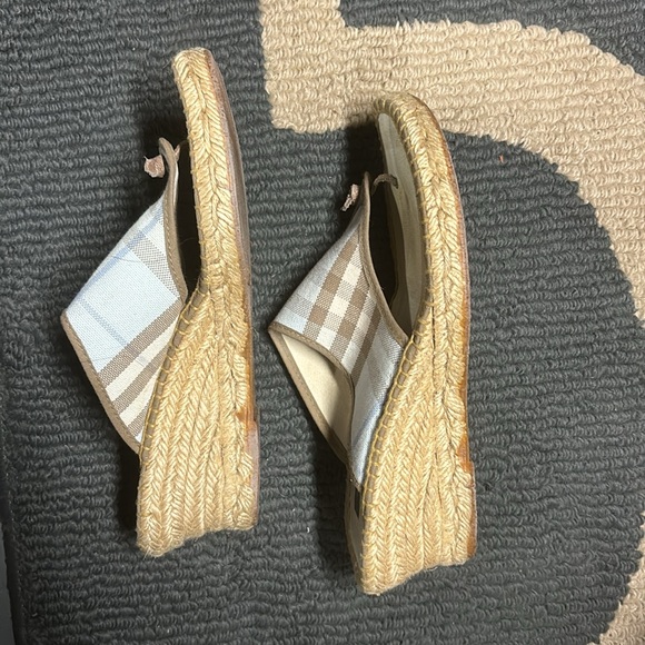 Burberry sandal - Picture 3 of 4
